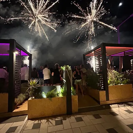 Yellow Dream 2 Aparthotel *