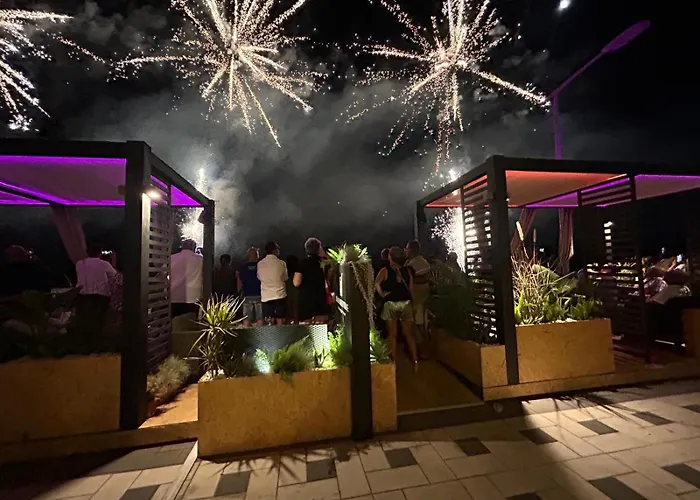 Yellow Dream 2 Aparthotel *